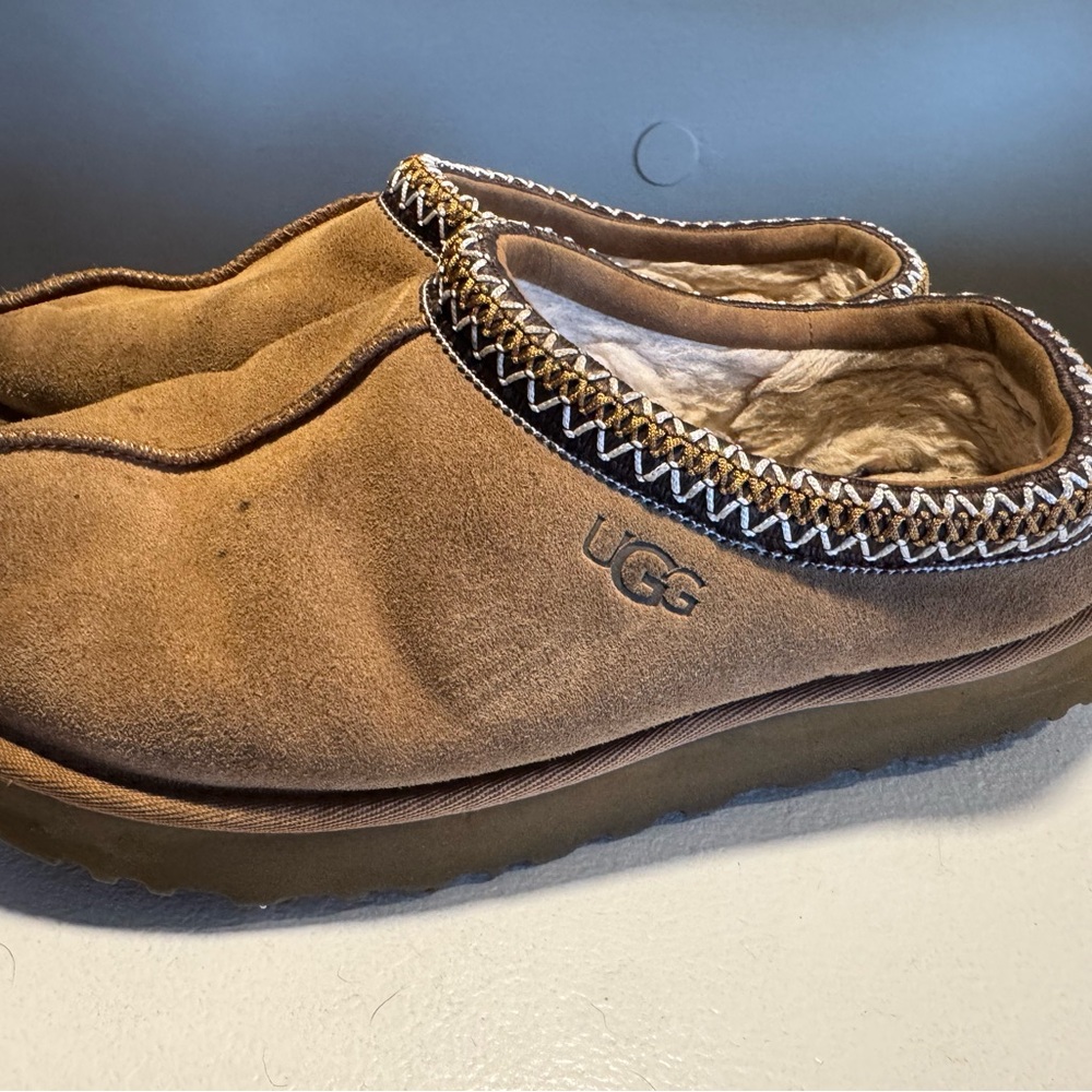 UGG women’s Tan Tasman Suede Slippers size 10 - Picture 7 of 13